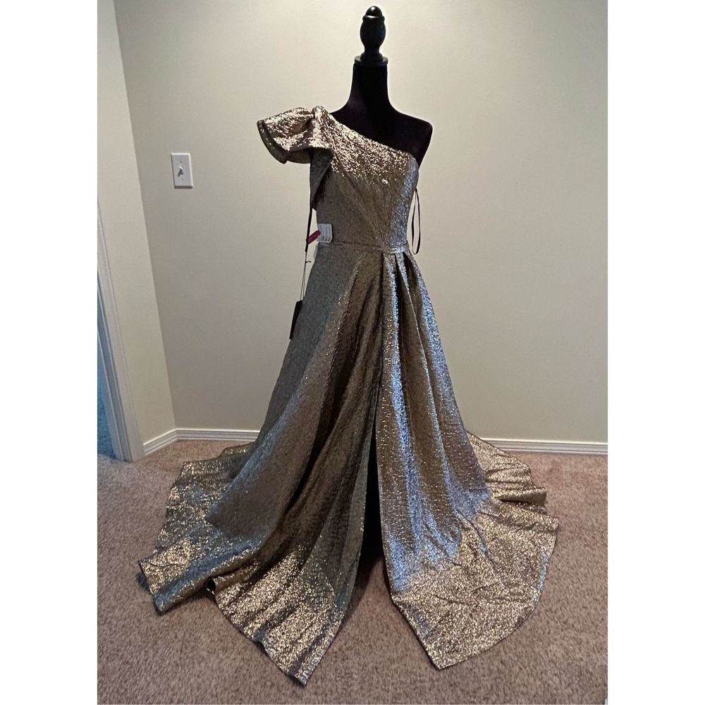 NWT Size Mac Duggal ONE-SHOULDER METALLIC BALLGOWN - Antique Bronze - Picture 1 of 16